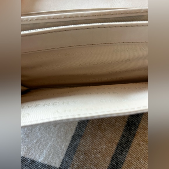 Givenchy Continental Wallet - cream - Picture 3 of 8